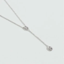 Collier Mi-long ETREINTE - Cristal / Argenté