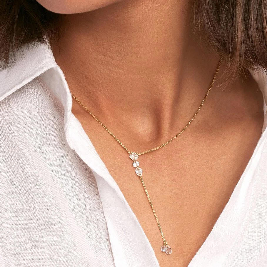 Collier Mi-long PETILLE - Cristal / Doré 4 Collier Mi-long PETILLE - Cristal / Doré – Image 2